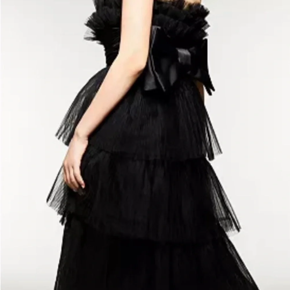 Betsey Johnson Black Tiered Midi Dress - Picture 3 of 6